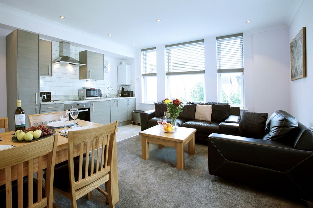 Austens Apartments Торки Экстерьер фото