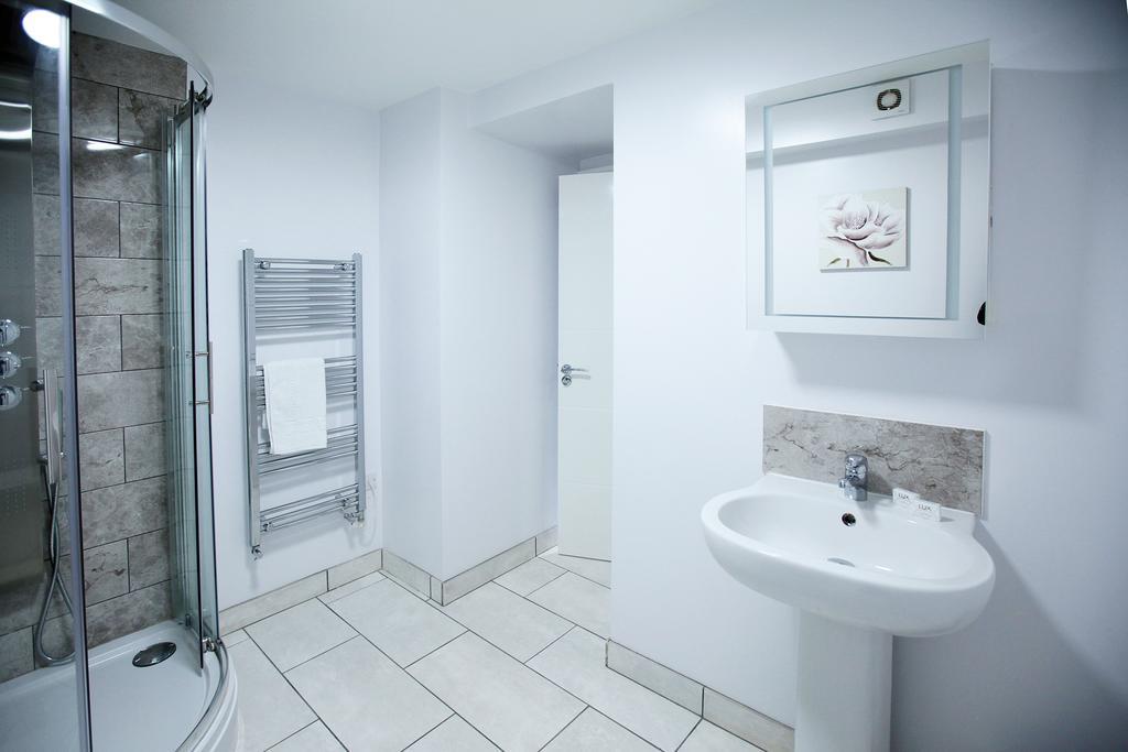 Austens Apartments Торки Экстерьер фото