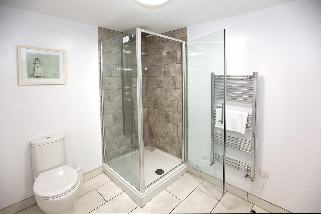 Austens Apartments Торки Экстерьер фото