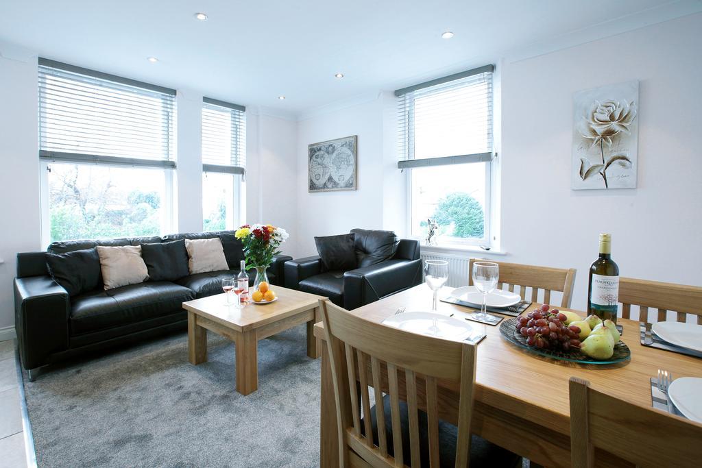 Austens Apartments Торки Экстерьер фото