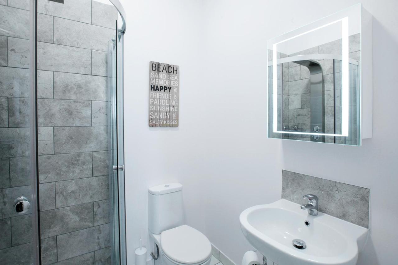 Austens Apartments Торки Экстерьер фото