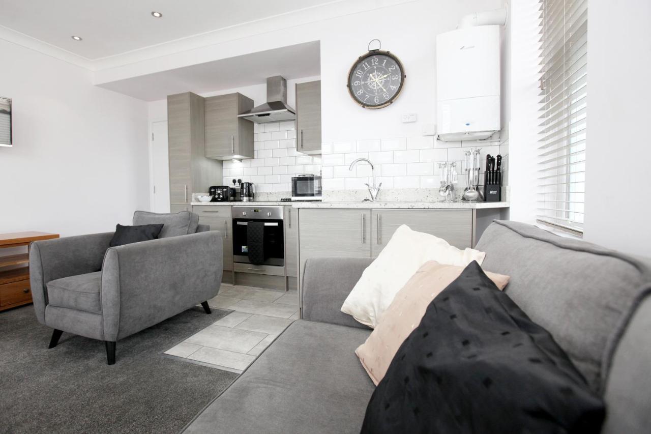 Austens Apartments Торки Экстерьер фото